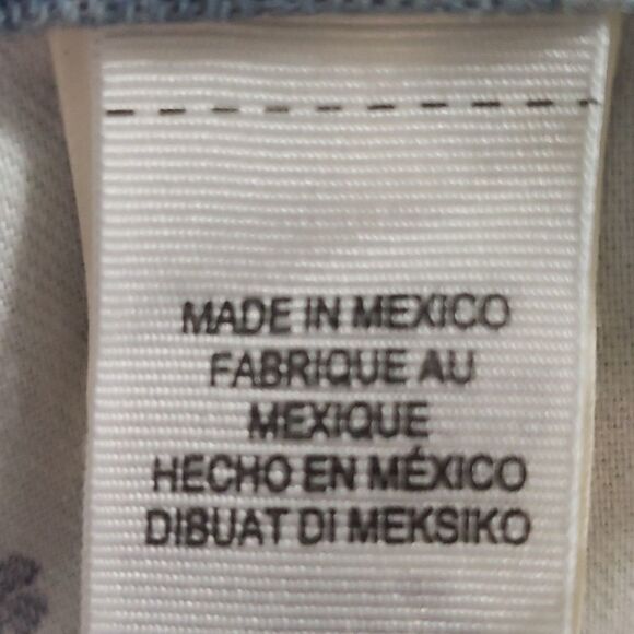 Lucky Brand Jeans. The Cut Off. NWOT. Shorts; Distressed. Size 00 / 24 - Picture 6 of 12